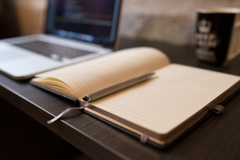 ¿Por qué deberías contratar la creación de contenido a un copywriter?
